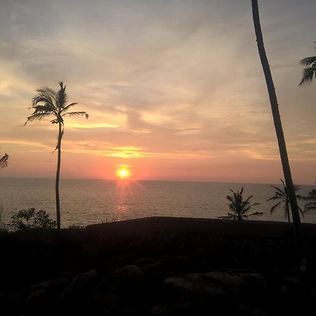 Hotel Seaweed Kovalam Exterior photo